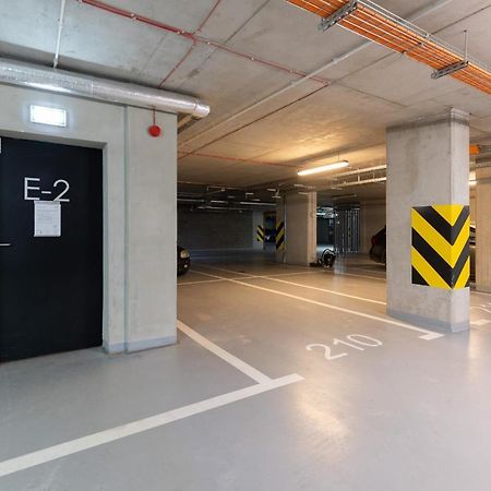 Loft Apartment With Parking In Warsaw By Noclegi Renters Zewnętrze zdjęcie