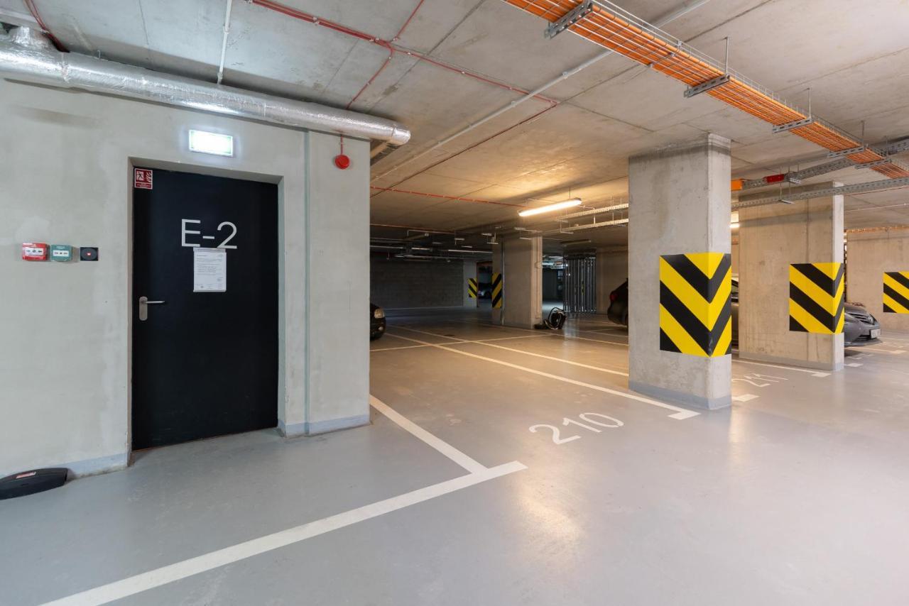 Loft Apartment With Parking In Warsaw By Noclegi Renters Zewnętrze zdjęcie