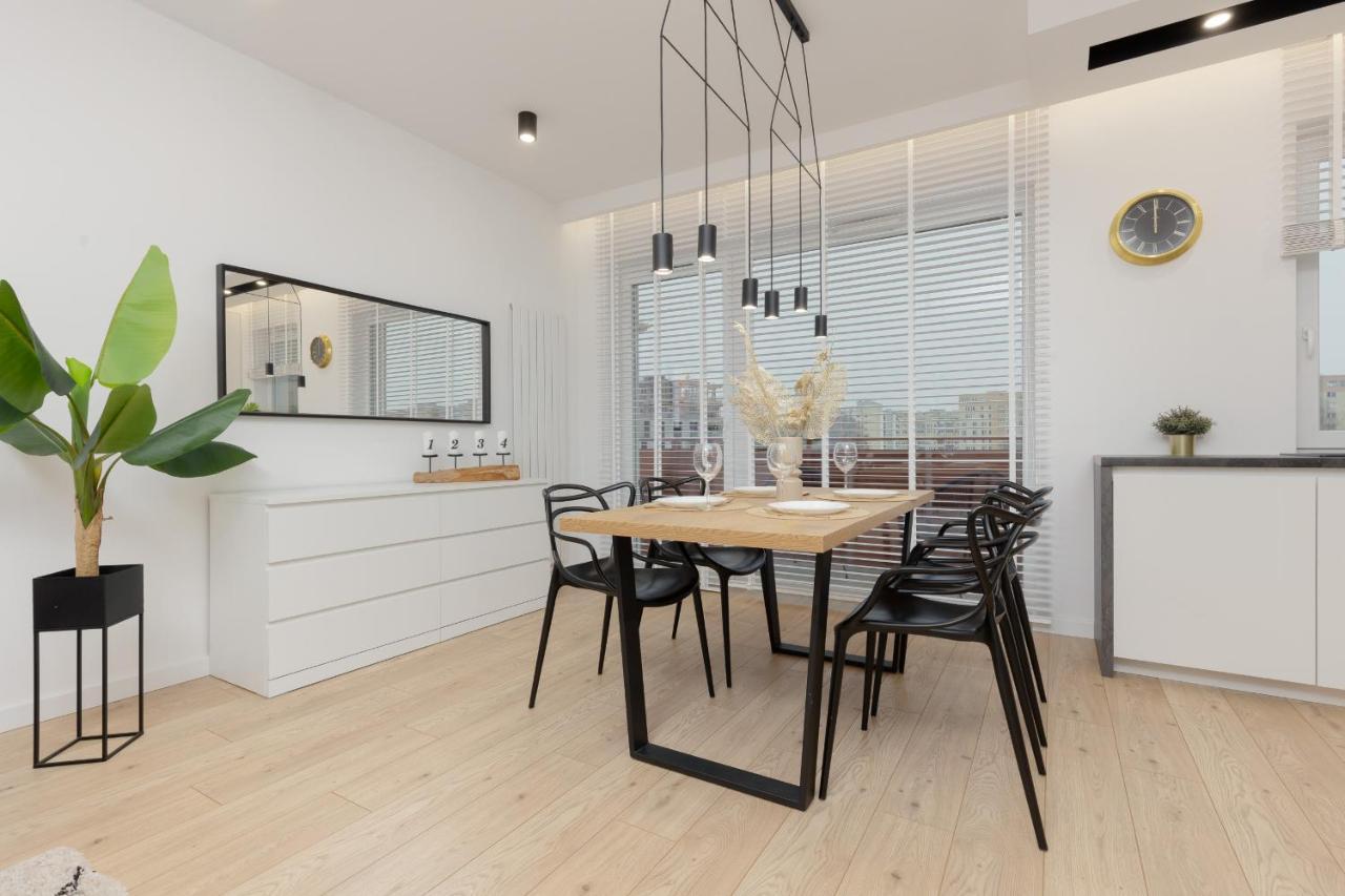 Loft Apartment With Parking In Warsaw By Noclegi Renters Zewnętrze zdjęcie