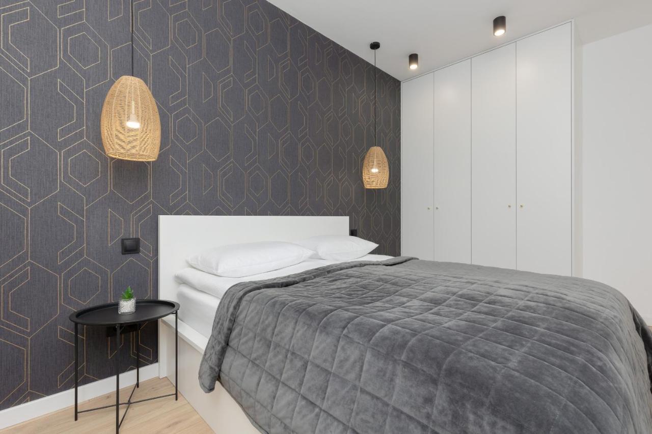 Loft Apartment With Parking In Warsaw By Noclegi Renters Zewnętrze zdjęcie